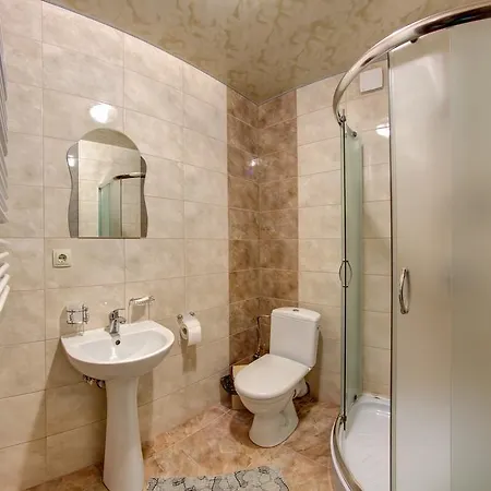 Vlad & 3* بوكوفِل