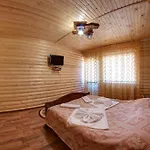 Vlad & Hotell 3*